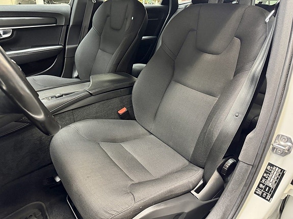 Volvo V90 11 of 17