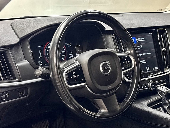 Volvo V90 9 of 17