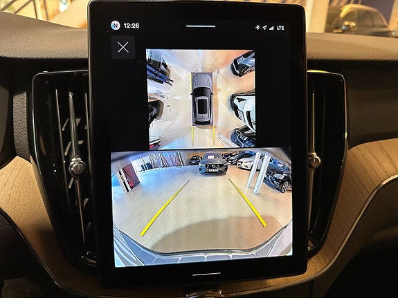 Volvo XC60 13 of 19