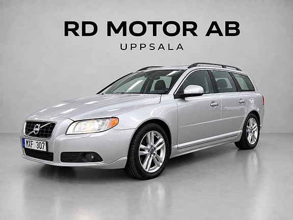 Volvo V70 2 of 18