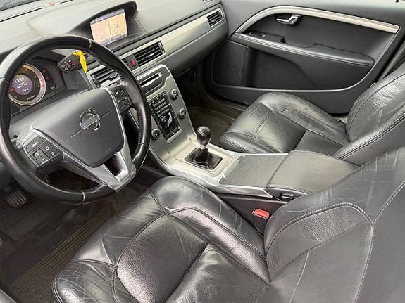Volvo V70 6 of 18