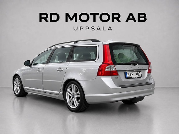 Volvo V70 4 of 18