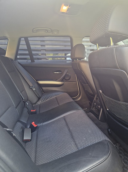 BMW 320d 6 of 11