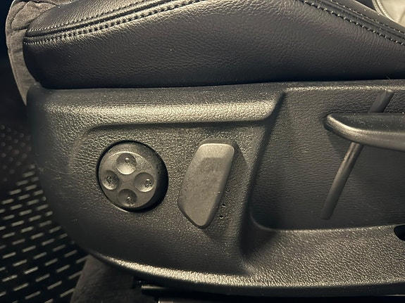 Volkswagen CC 19 of 21
