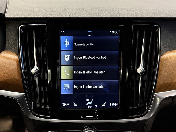 Volvo S90 22 of 26