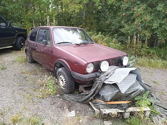 Volkswagen Golf I 2 of 4