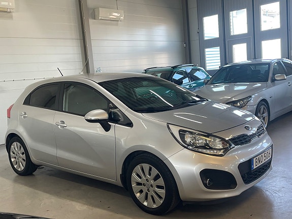 Kia Rio 4 of 24