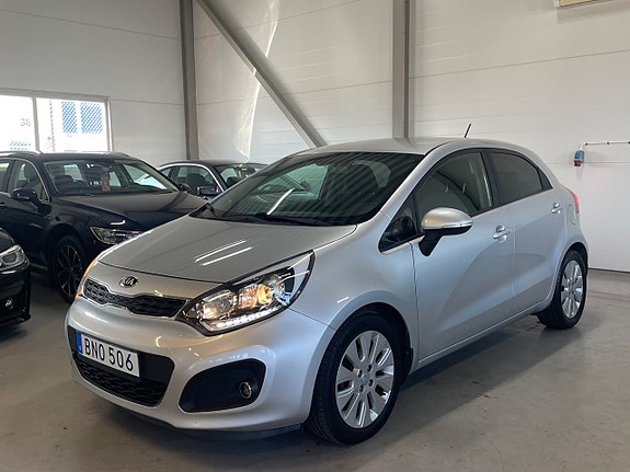 Kia Rio 2 of 24