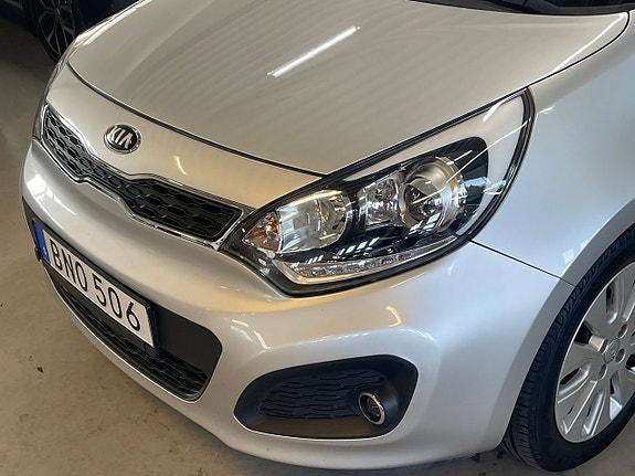 Kia Rio 5 of 24