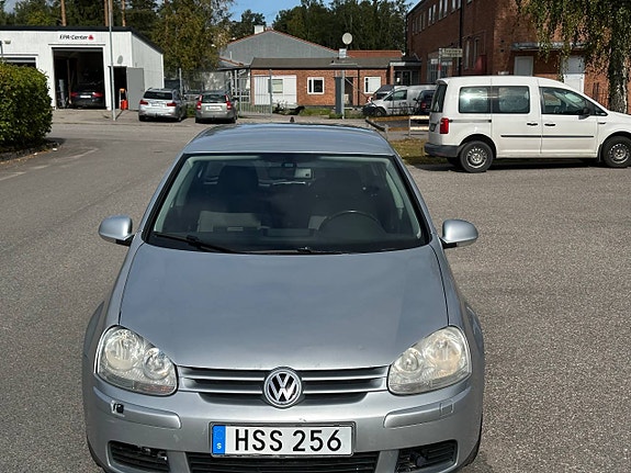 A-traktor VW Golf 1.6 Nybesiktad Epa 5 of 12