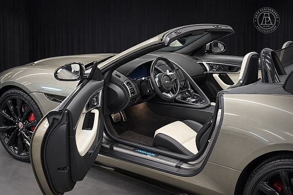 Jaguar F-TYPE 7 of 10