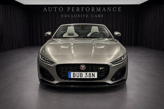 Jaguar F-TYPE 4 of 10