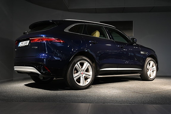 Jaguar F-PACE 6 of 28