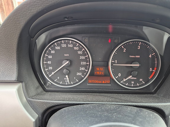 BMW 320d 8 of 9