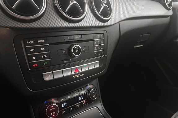 Mercedes-Benz B200 d 13 of 13