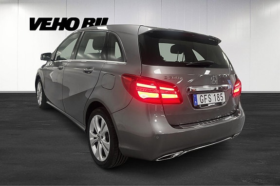Mercedes-Benz B200 d 4 of 13