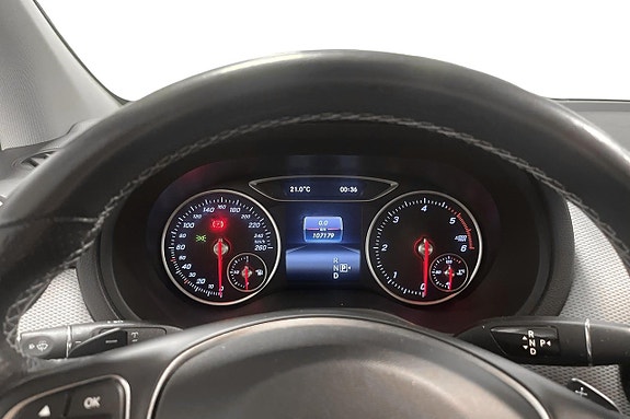 Mercedes-Benz B200 d 5 of 13