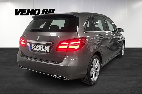 Mercedes-Benz B200 d 3 of 13
