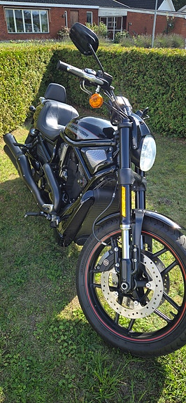 Harley-Davidson VRSCDX Night Rod Special 11 of 11