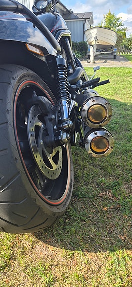 Harley-Davidson VRSCDX Night Rod Special 4 of 11