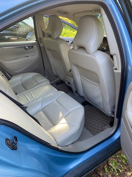 Volvo S60 15 of 24