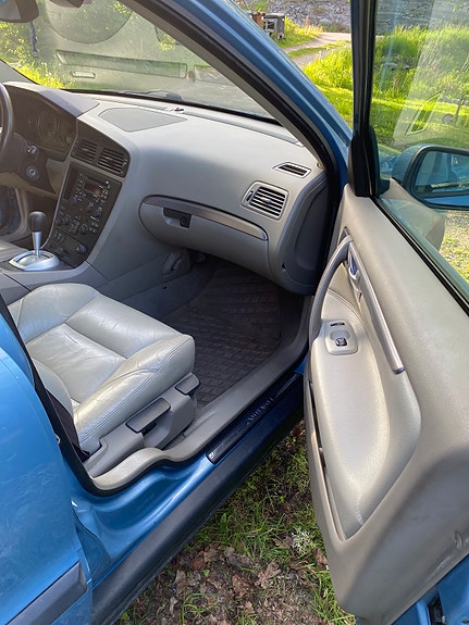 Volvo S60 14 of 24