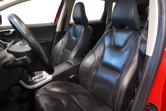 Volvo XC60 8 of 11