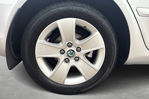 Skoda Octavia 10 of 28