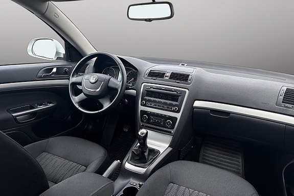 Skoda Octavia 13 of 28
