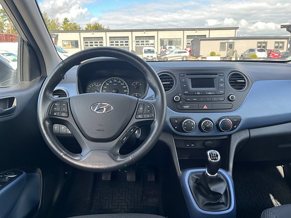 Hyundai i10 7 of 15