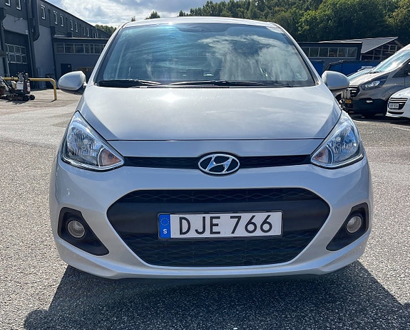 Hyundai i10 5 of 15