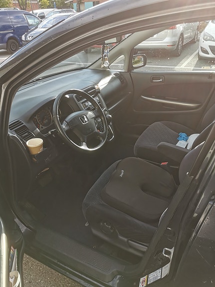 Honda Stream 29 of 29