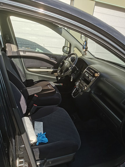 Honda Stream 2 of 29