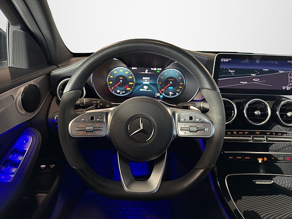 Mercedes-Benz C300 10 of 17