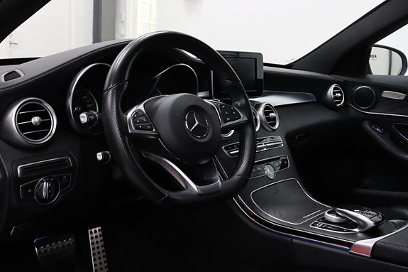 Mercedes-Benz C200 11 of 28