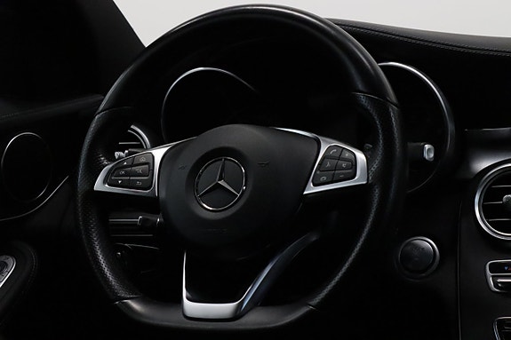 Mercedes-Benz C200 15 of 28
