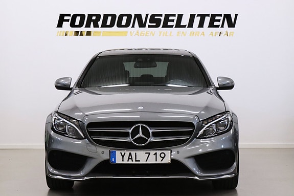 Mercedes-Benz C200 2 of 28