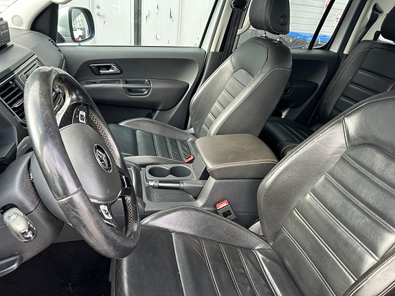 Volkswagen Amarok 3 of 10