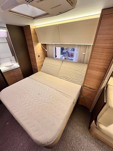 ADRIA ALPINA 663 HT. Ac/Mover/Frontkök/Queenbed/Förtält.2018 7 of 12