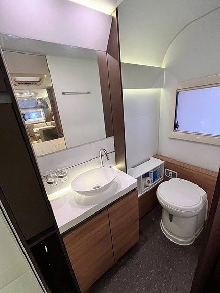 ADRIA ALPINA 663 HT. Ac/Mover/Frontkök/Queenbed/Förtält.2018 9 of 12