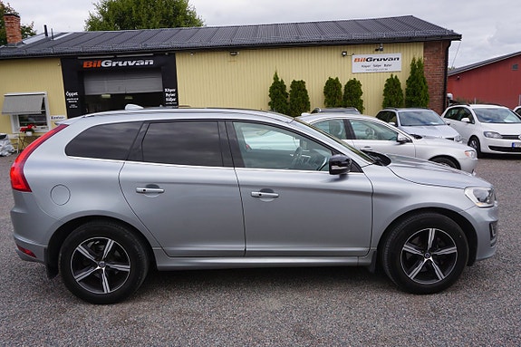Volvo XC60 3 of 12