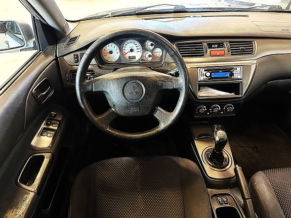 Mitsubishi Lancer 5 of 7