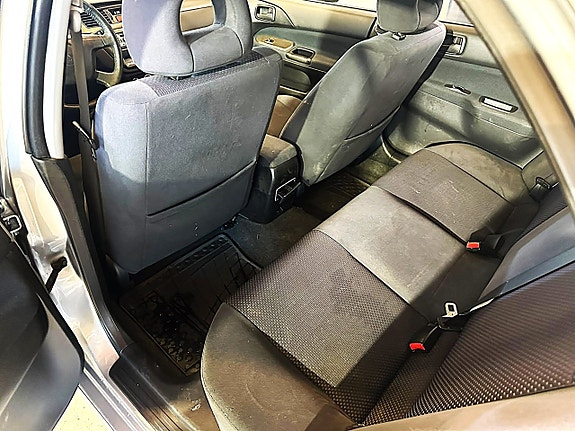 Mitsubishi Lancer 7 of 7