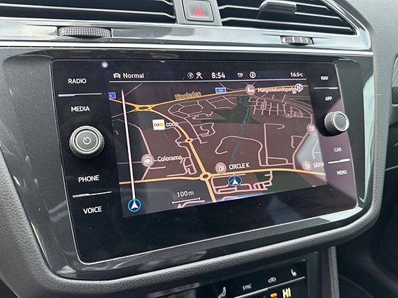 Volkswagen Tiguan 17 of 23