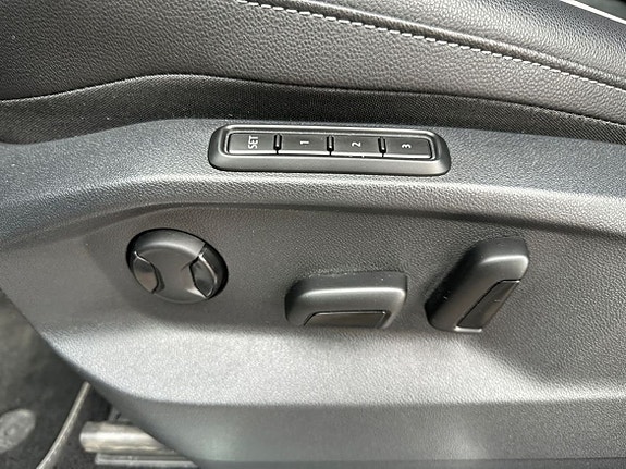 Volkswagen Tiguan 18 of 23