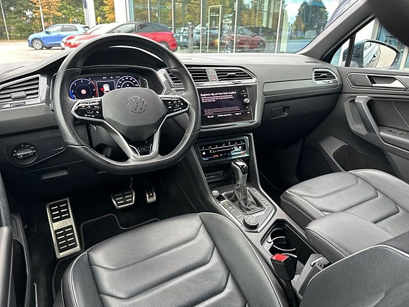 Volkswagen Tiguan 10 of 23