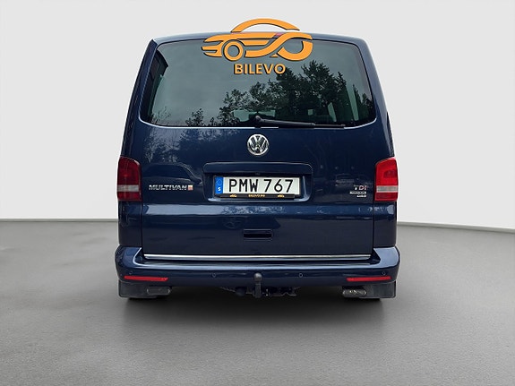 Volkswagen Multivan 4 of 23