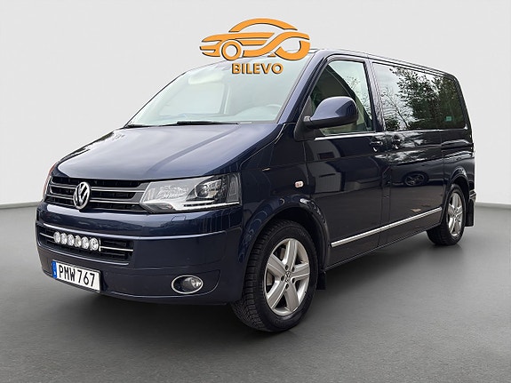 Volkswagen Multivan 8 of 23