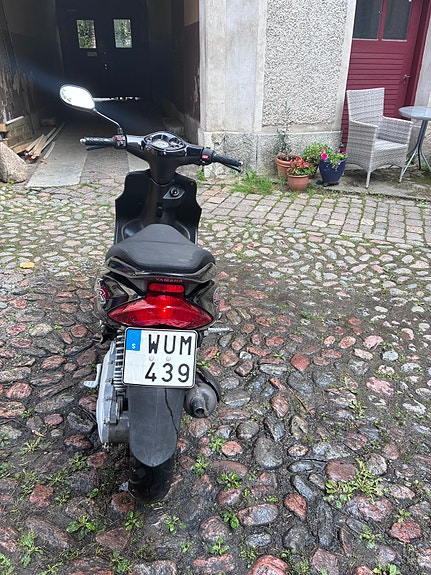 Yamaha 2 of 6