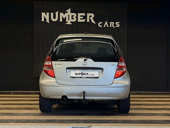 Mercedes-Benz A180 8 of 21